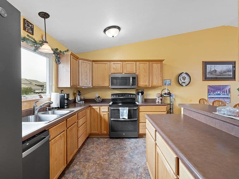 244 Freiheit Ln photo 2