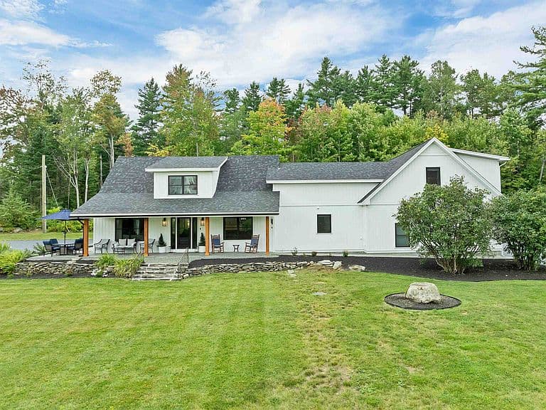 329 Mountain View Road photo 1