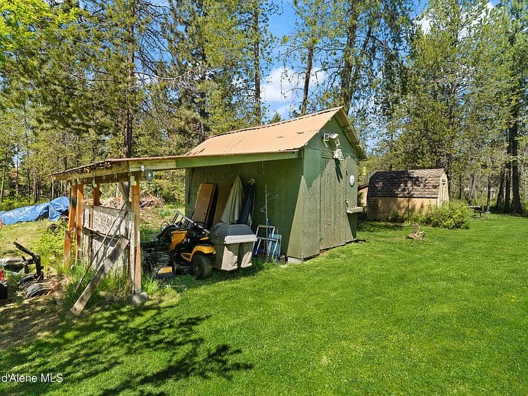 418 Eagle Dr photo 4