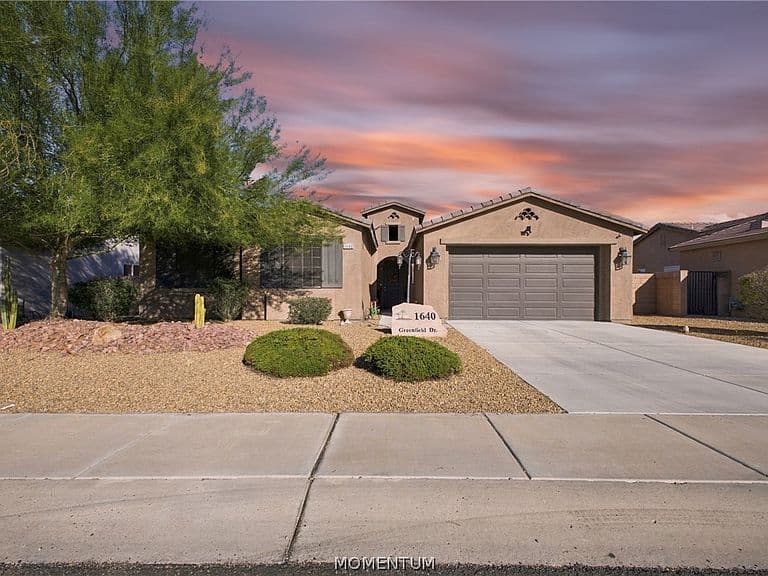 1640 Greenfield Drive photo 2