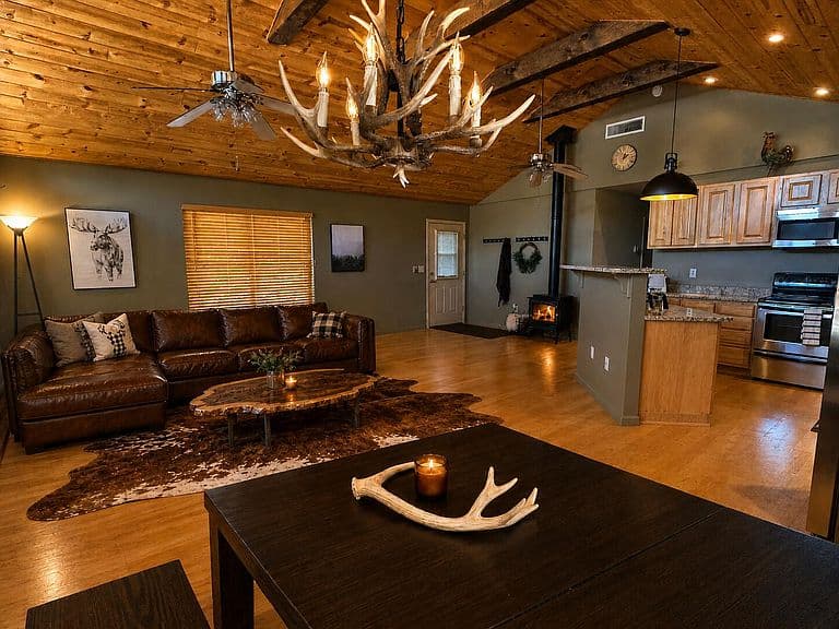 131 E Jackshoe Trl photo 5