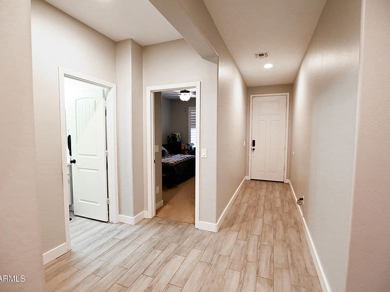 17867 W JESSIE Lane photo 5