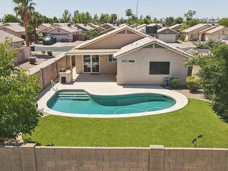 4948 E COLBY Street photo 5