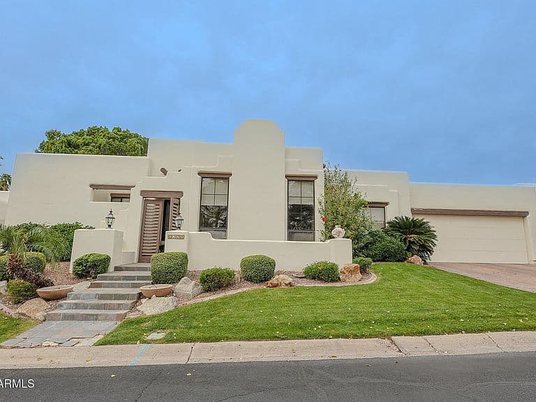 6278 N 31ST Way photo 2