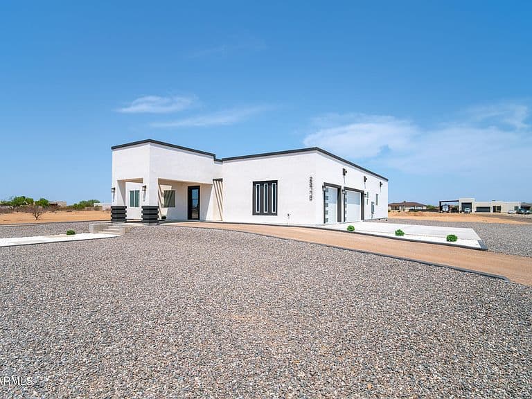 25778 W PEAKVIEW Road photo 3