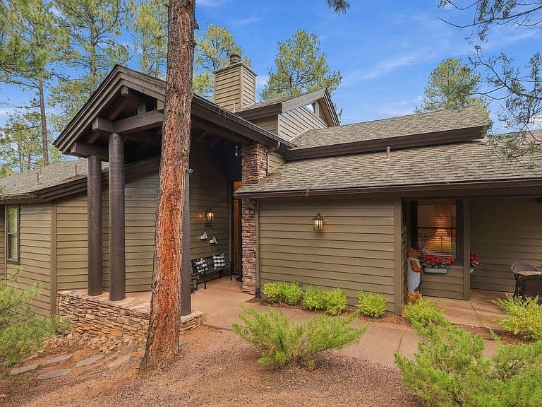 2514 E Pine Island Ln photo 4