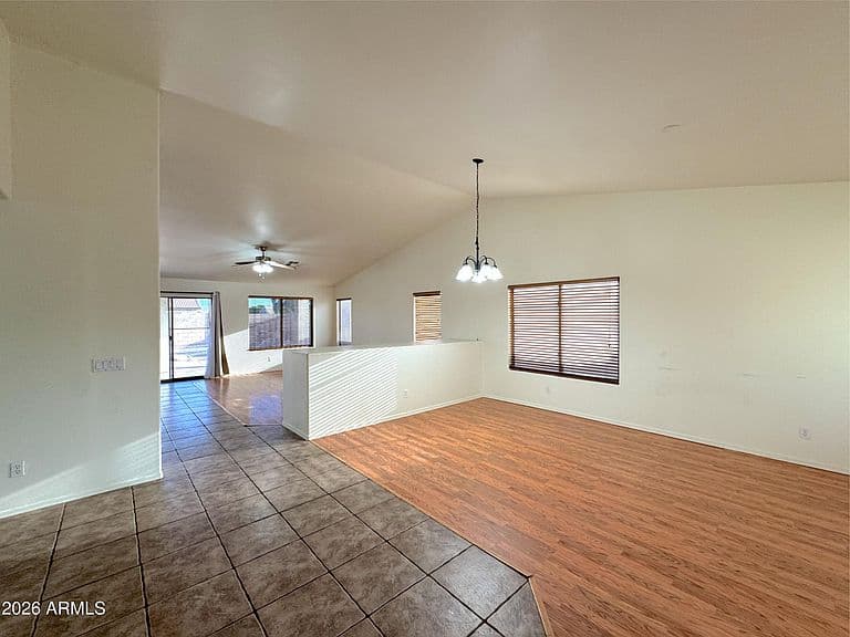 8621 E OLLA Avenue photo 5
