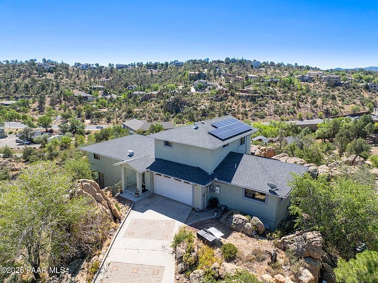 941 Atterbury Dr photo 1