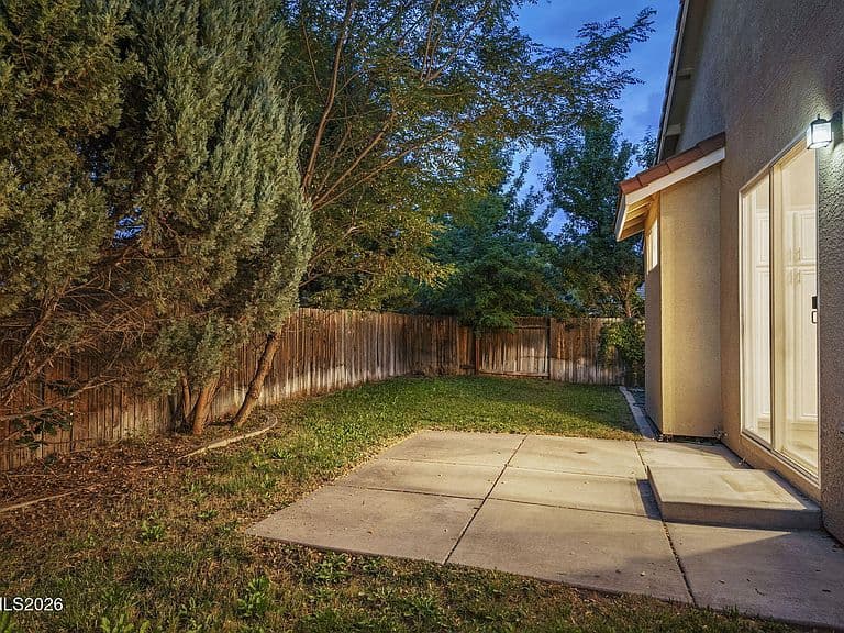 1611 Brentworth Way photo 3