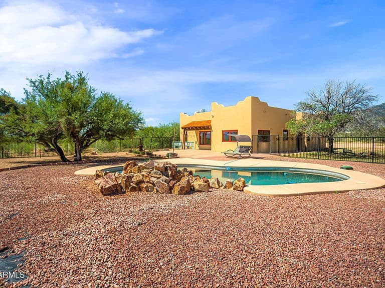 8800 E Cuervos Viejos Trl photo 1