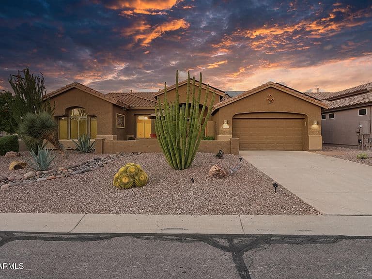 7114 E DESERT SPOON Lane photo 1