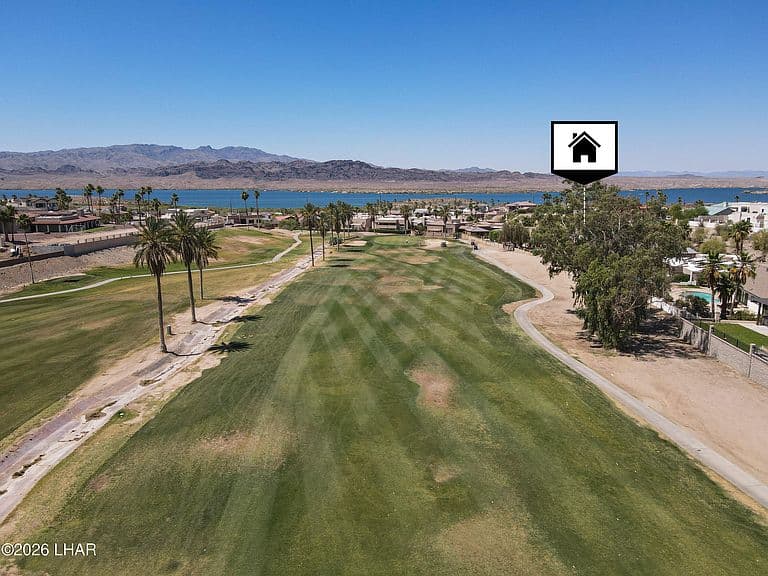 560 Hagen Dr photo 4