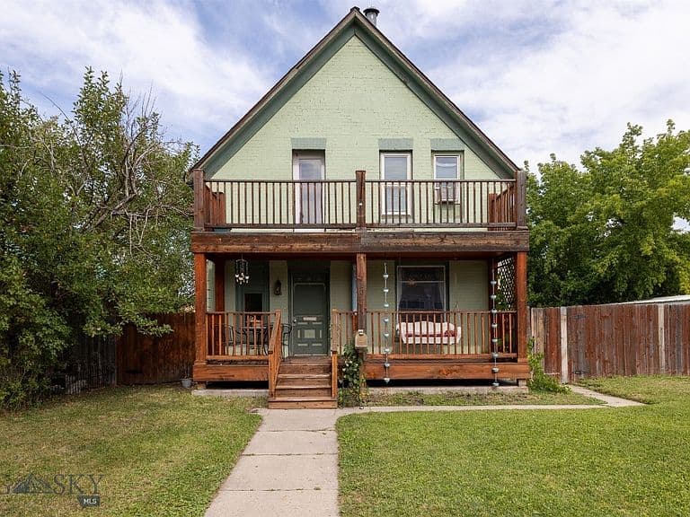 123 S E St photo 1