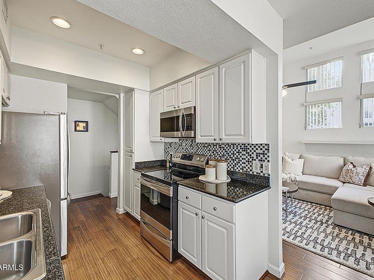 3633 N 3RD Avenue #2031 photo 4