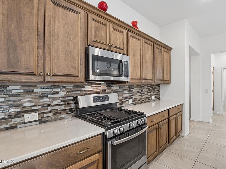 16966 W SHERIDAN Street photo 5
