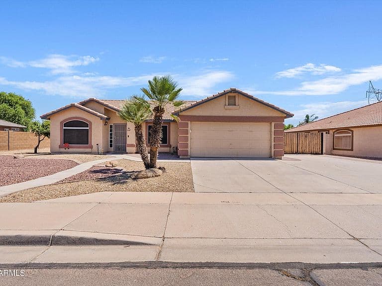 11437 E ROSCOE Avenue photo 1
