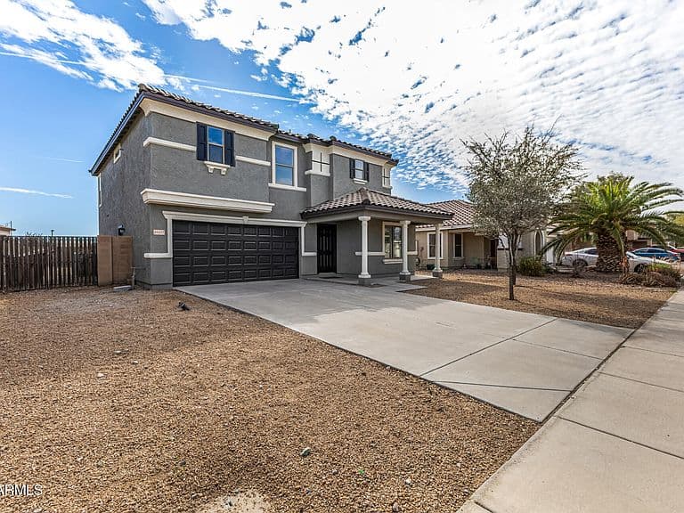 25527 W BURGESS Lane photo 1