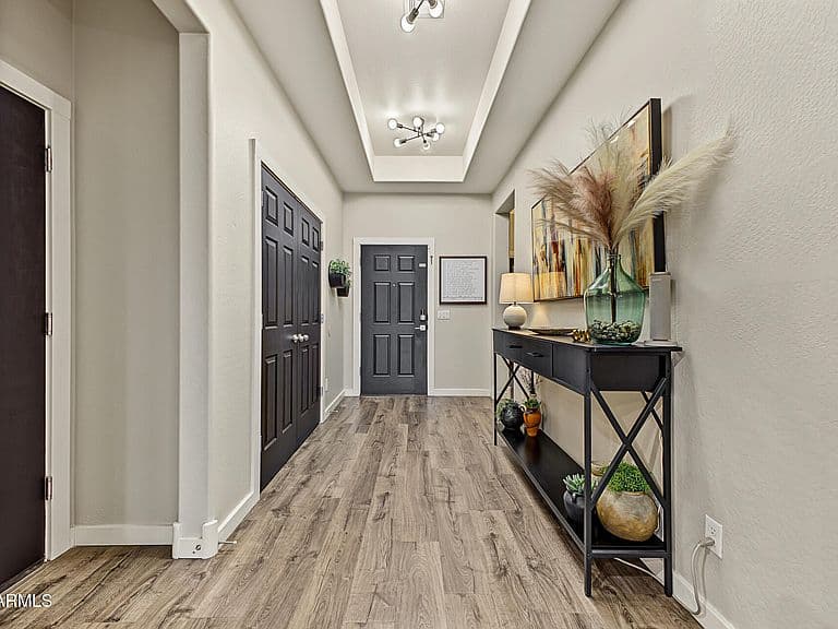 2060 W WRANGLER Way photo 5