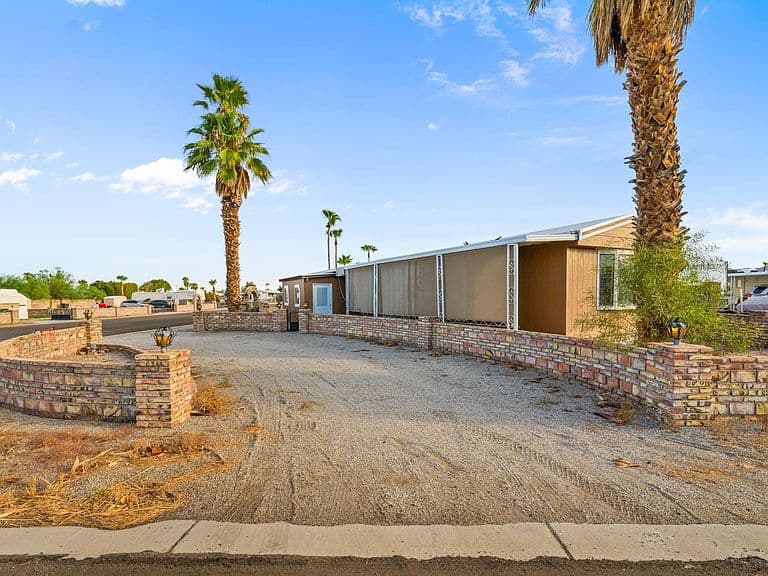 13143 S Montana Ave photo 3