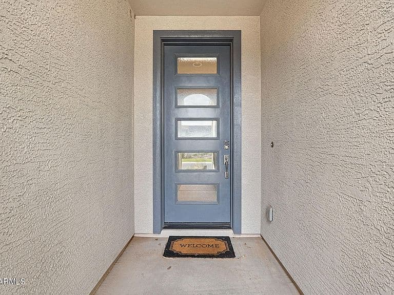 5712 N DAKOTA Drive photo 2
