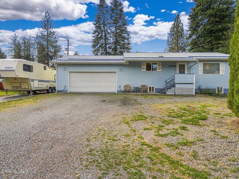 6936 W Trevor St photo 2