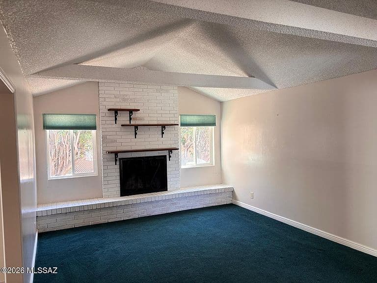 4564 Queens Way photo 5