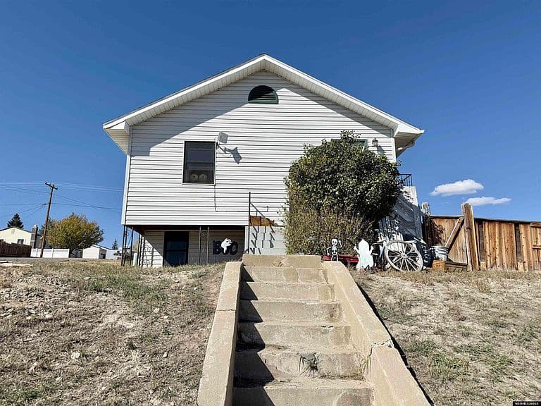 521 Pearl St photo 2