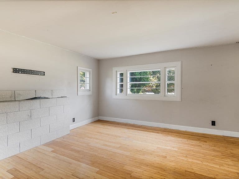 5124 Williston Road photo 4