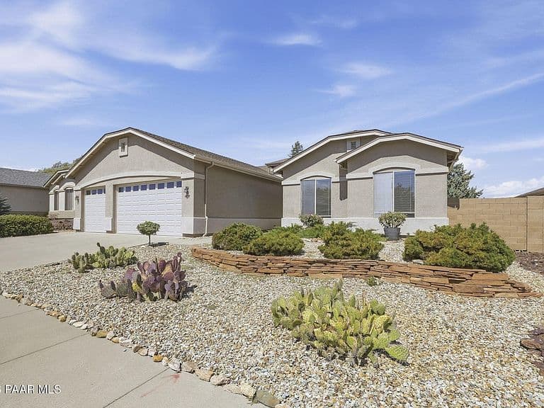 6577 E Stratford Dr photo 3