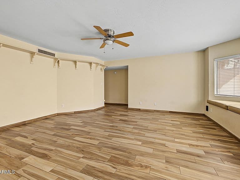 11127 N 109TH Place photo 5