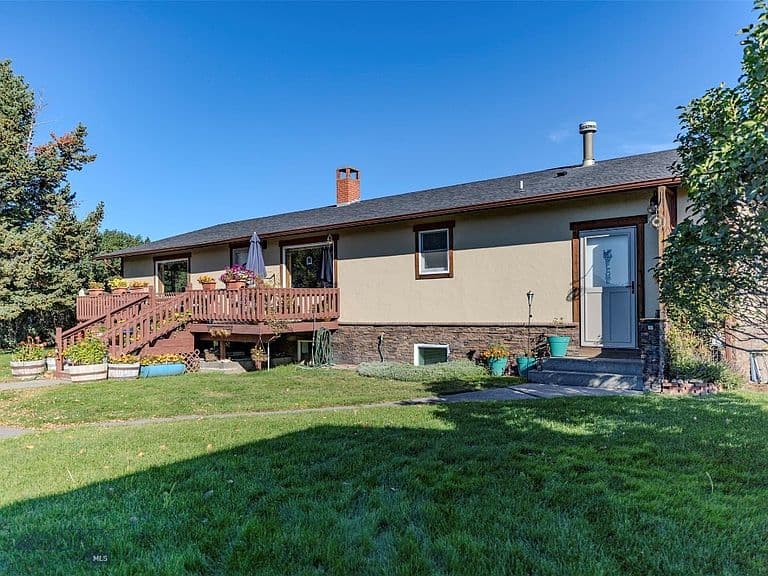 414 Garnier Ave photo 4