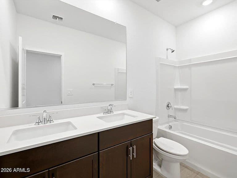 8866 S 243RD Drive photo 5