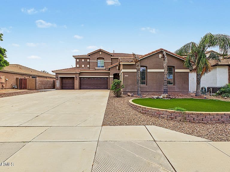 11441 E RAFAEL Avenue photo 1
