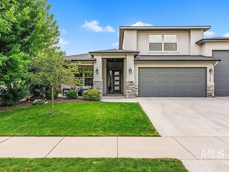 1789 N Monterossa Way photo 2