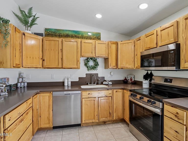 6711 W OSBORN Road #41 photo 4