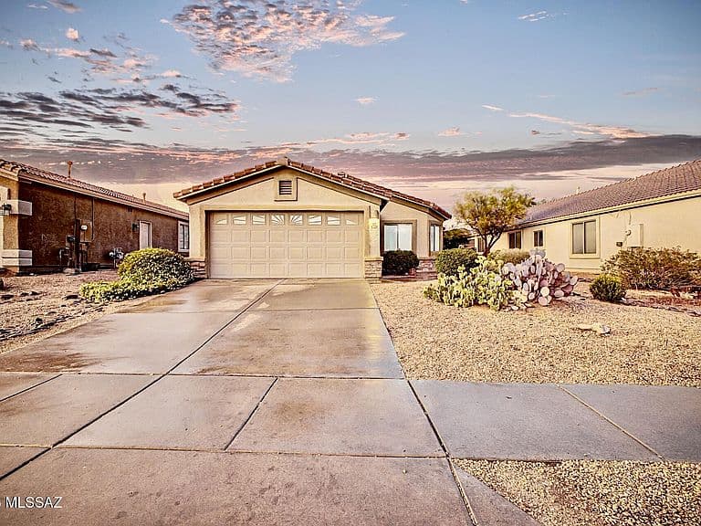 5482 W Dove Mountain Park Rd photo 1