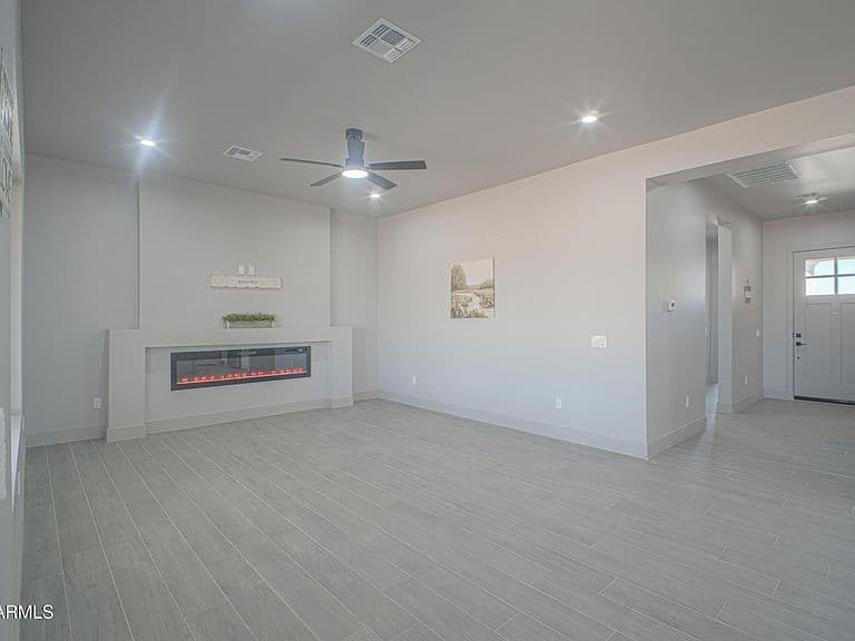 40461 W ROBLES Road photo 3