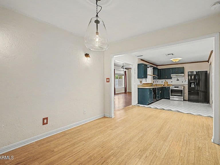1510 W MARLBORO Drive photo 5