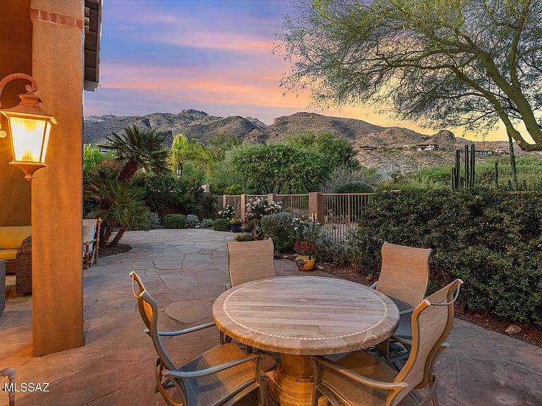 6384 N Desert Wind Cir photo 1