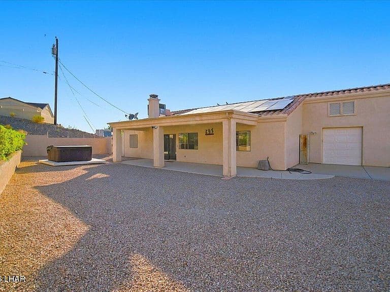 3908 Montezuma Dr photo 5