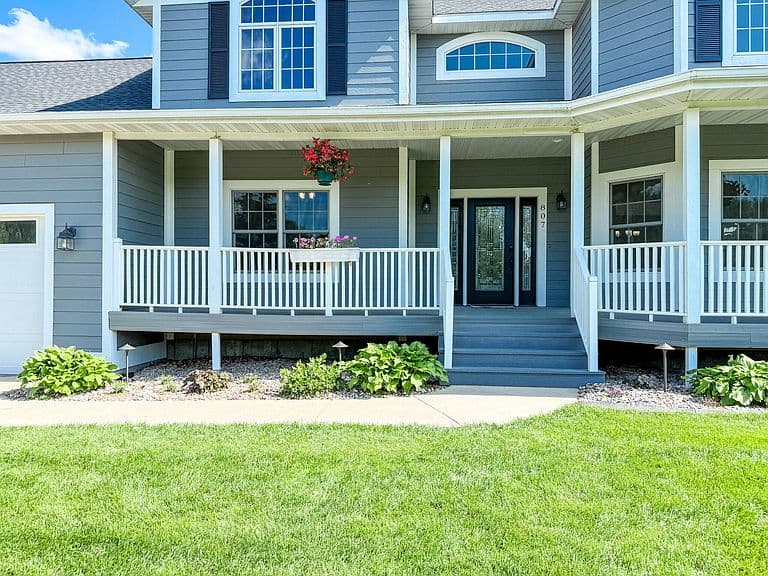 807 Regency Ct photo 3