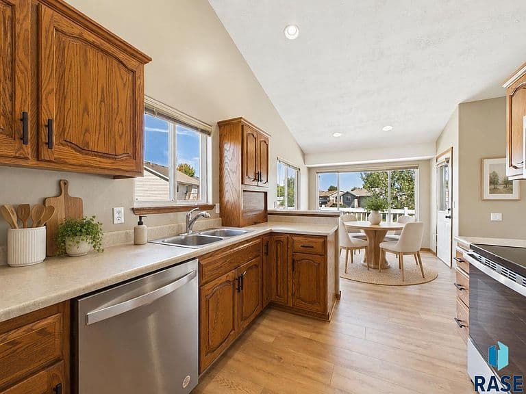 4804 S Samantha Dr photo 5