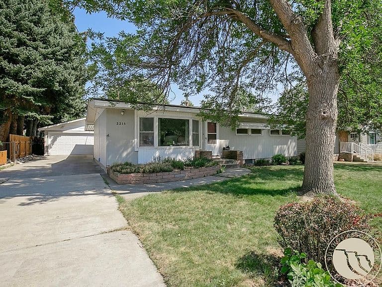 2213 Elizabeth St photo 1