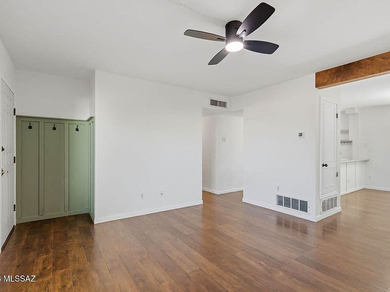 9221 N Macaw Pl photo 4