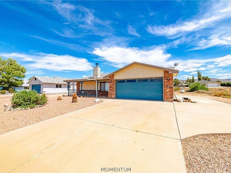 9930 N Pioneer Way photo 2