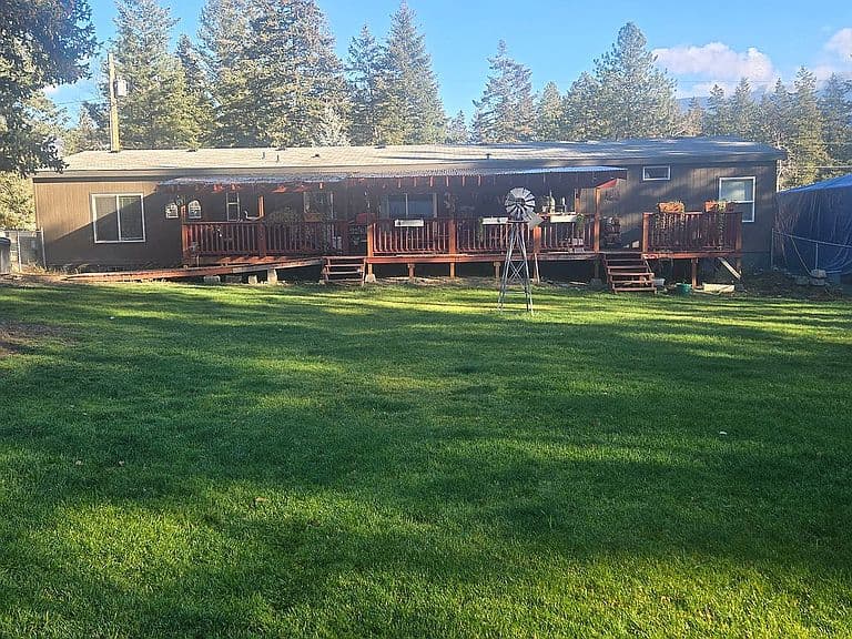 1154 3rd Ave W #N photo 2