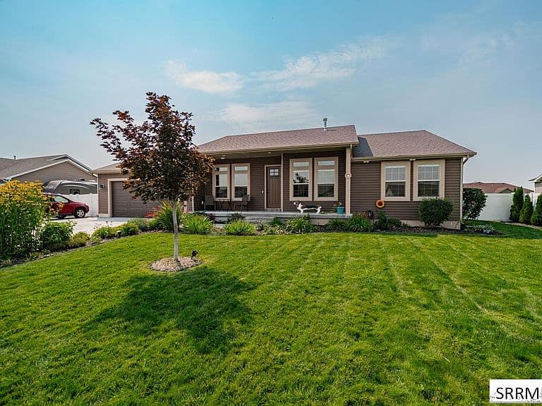 5100 E Nelson Dr photo 1