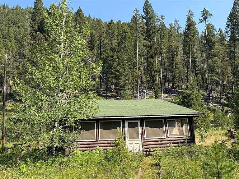 10 Moose Creek Rd photo 1