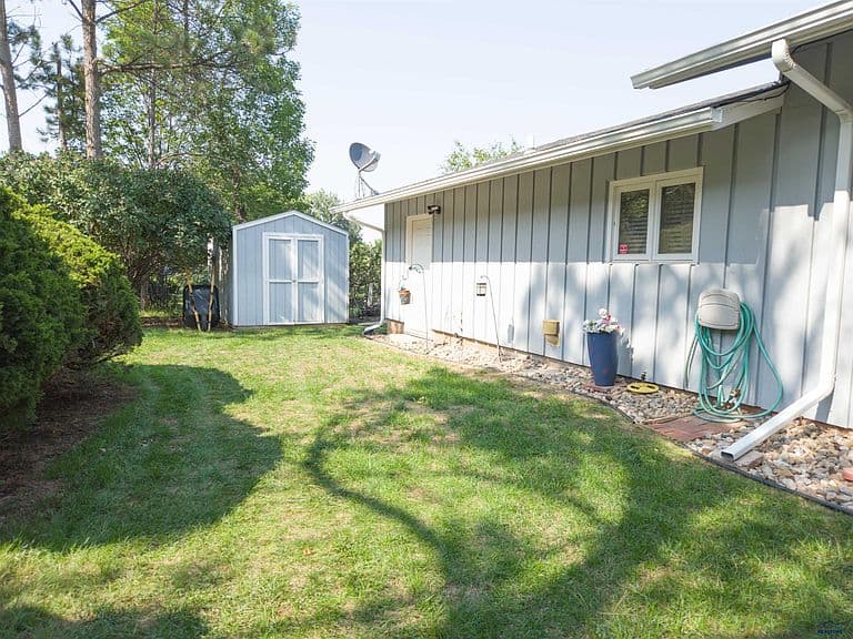 625 S Berry Pine Rd photo 3