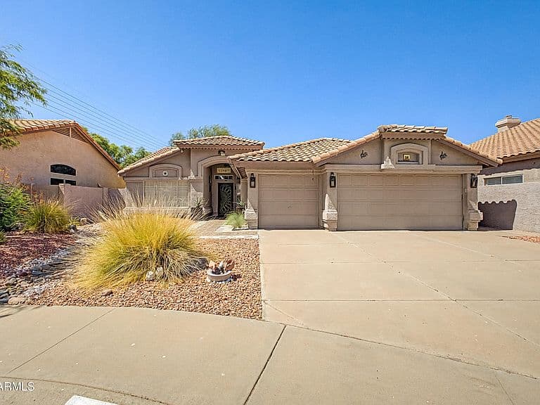 8826 E PALM RIDGE Drive photo 1